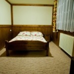 cheap-guest-rooms-1430806-m
